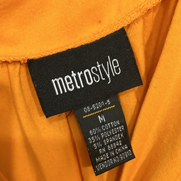 🌈 Metro style split sleeve scoop neck top M - Picture 5 of 5